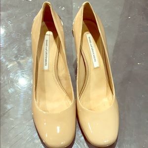 Diane Von furstenburg size 8 shoes